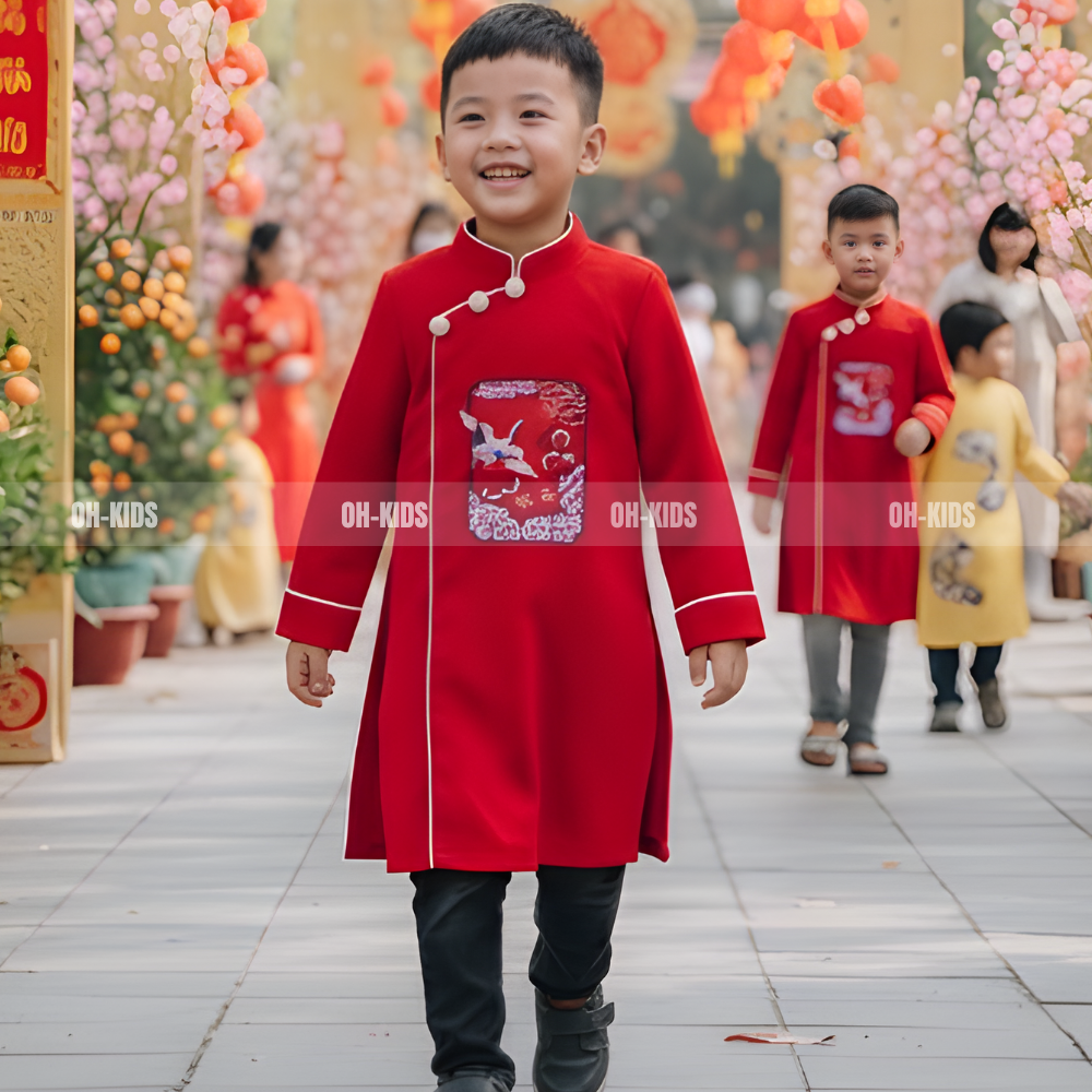 ao-dai-cach-tan-be-trai (2)