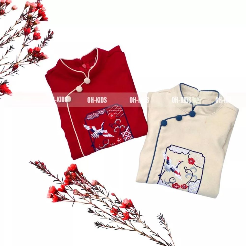 ao-dai-cach-tan-be-trai (8)